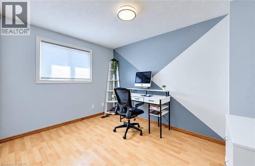 136 SEKURA Crescent — photo 19 of 35