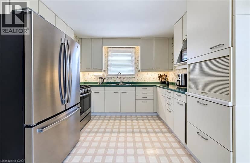 136 SEKURA Crescent — photo 10 of 35