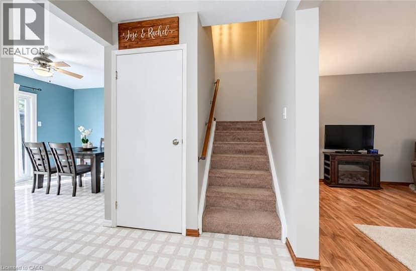 136 SEKURA Crescent, Cambridge, photo 4
