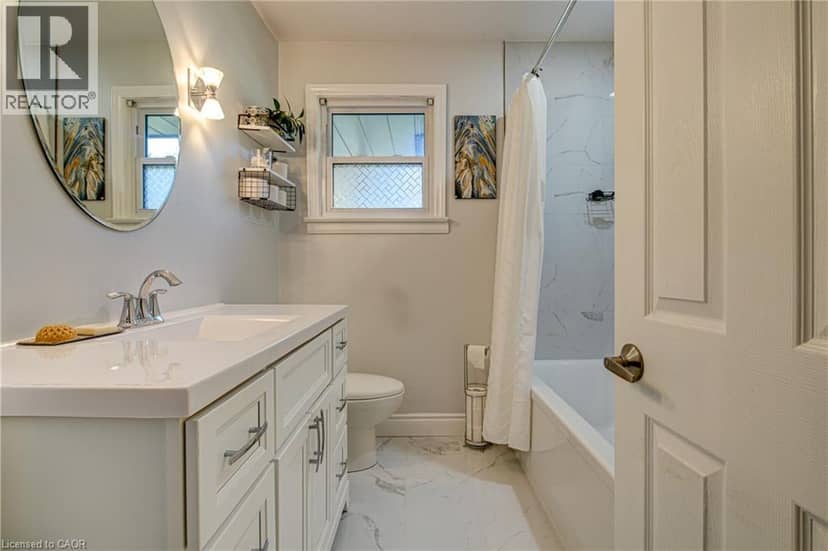3 OAKWOOD Avenue — photo 30 of 40