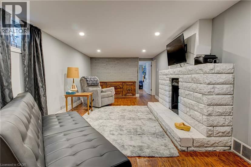 3 OAKWOOD Avenue — photo 34 of 40