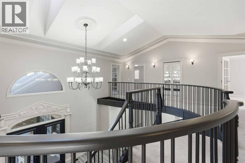91 Patterson Crescent SW — photo 17 of 40