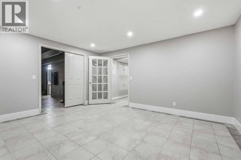 91 Patterson Crescent SW — photo 37 of 40