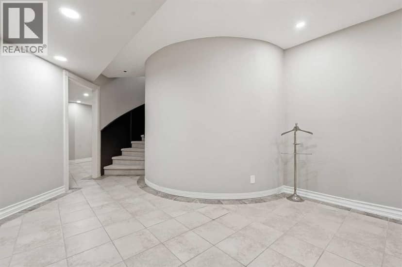 91 Patterson Crescent SW — photo 34 of 40
