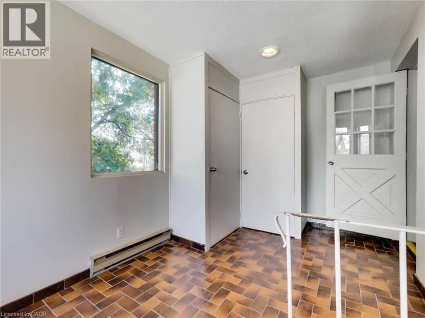 51 AUGUSTA Street — photo 21 of 40