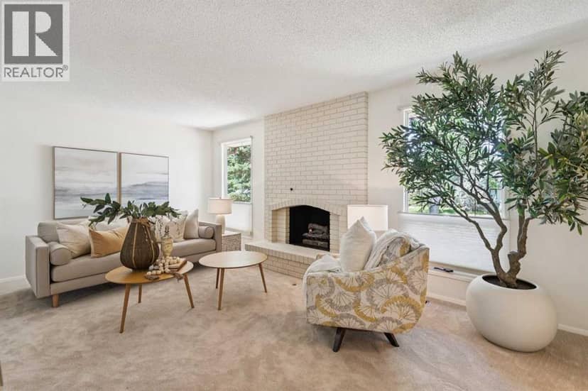 11248 Braeside Drive SW, Calgary, photo 2