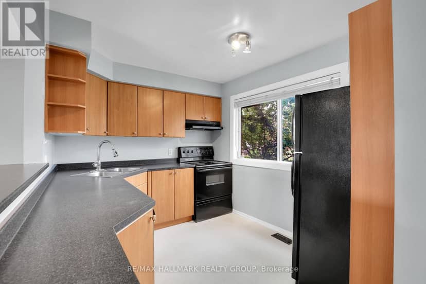 2912 Fairlea Crescent, Ottawa, photo 4