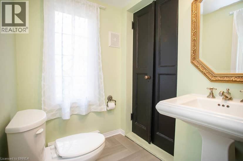 116 DUFFERIN Avenue — photo 20 of 40