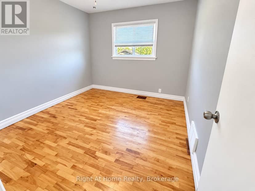 145 Kenogami Avenue S, Thunder Bay, photo 6