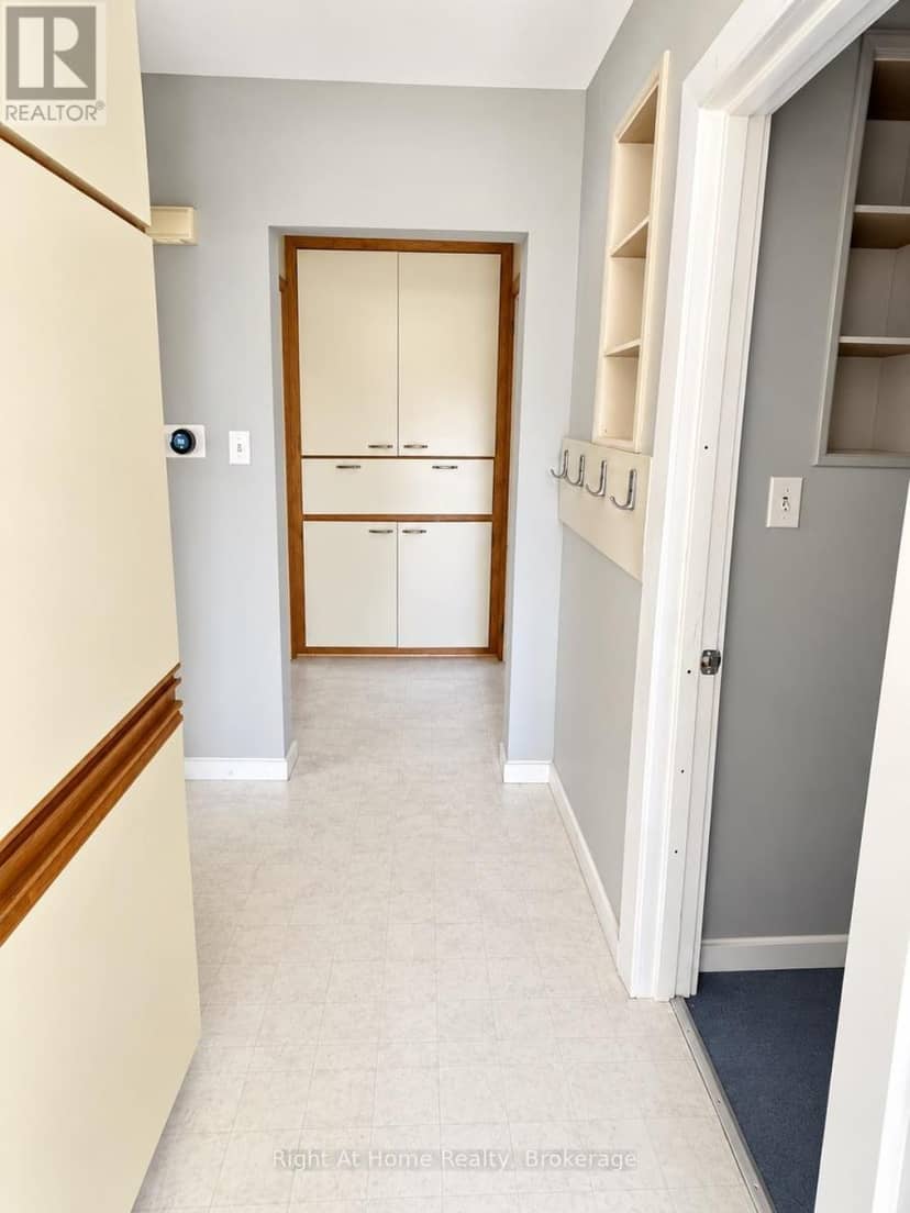 145 Kenogami Avenue S — photo 9 of 17