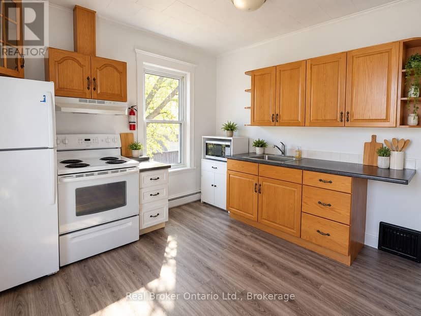 4 Cambria Street — photo 15 of 34