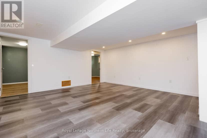 124 Vincent Avenue — photo 35 of 40
