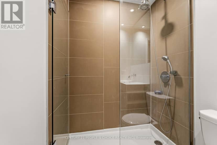 817 - 15 Lower Jarvis Street — photo 10 of 21