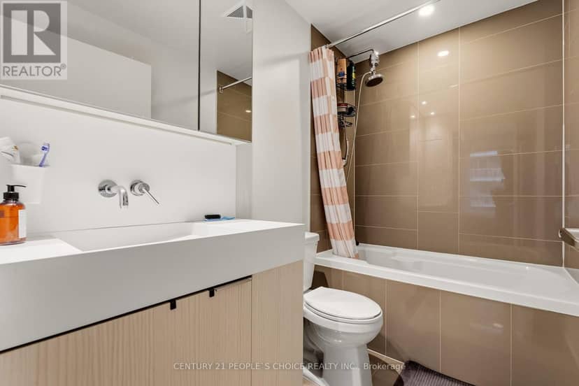 817 - 15 Lower Jarvis Street — photo 14 of 21