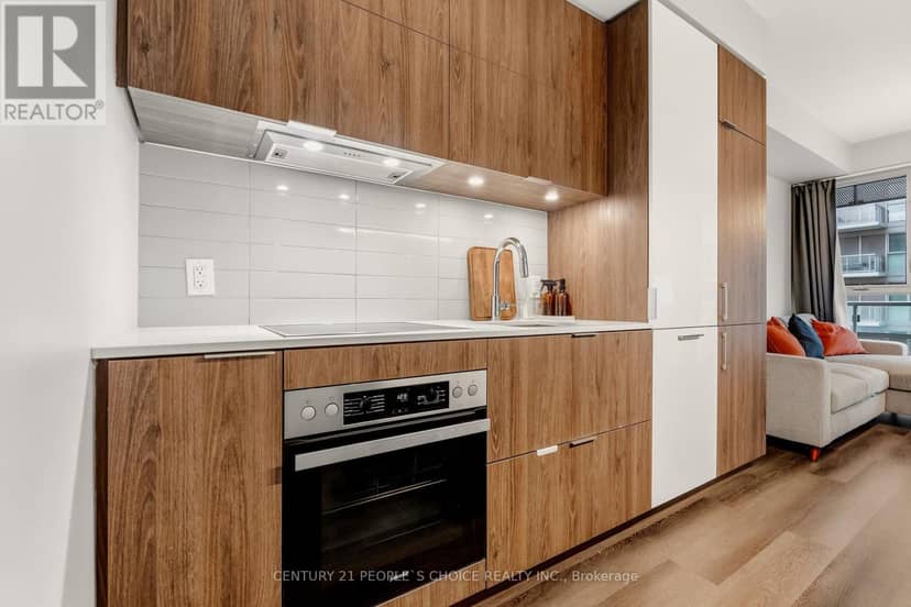 817 - 15 Lower Jarvis Street — photo 4 of 21
