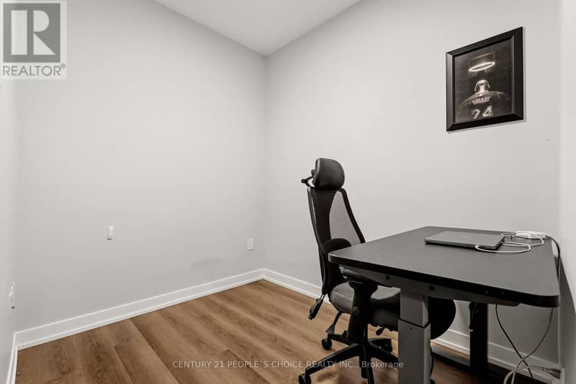 817 - 15 Lower Jarvis Street — photo 8 of 21