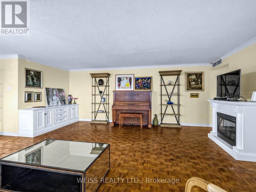 903 - 63 St. Clair Avenue W, Toronto, photo 3