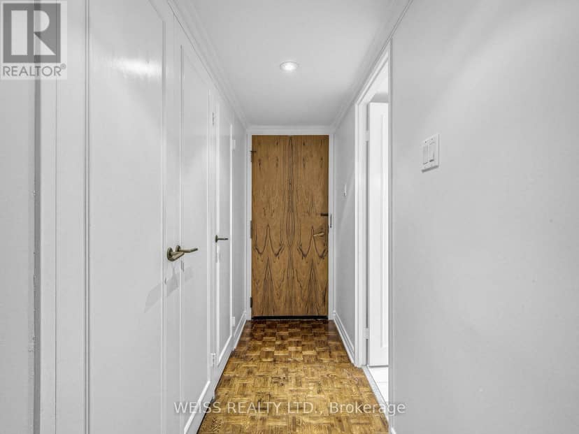 903 - 63 St. Clair Avenue W, Toronto, photo 5
