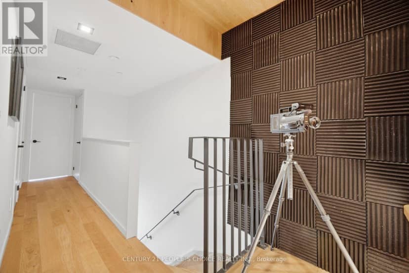 310 - 45 Dovercourt Road — photo 12 of 25