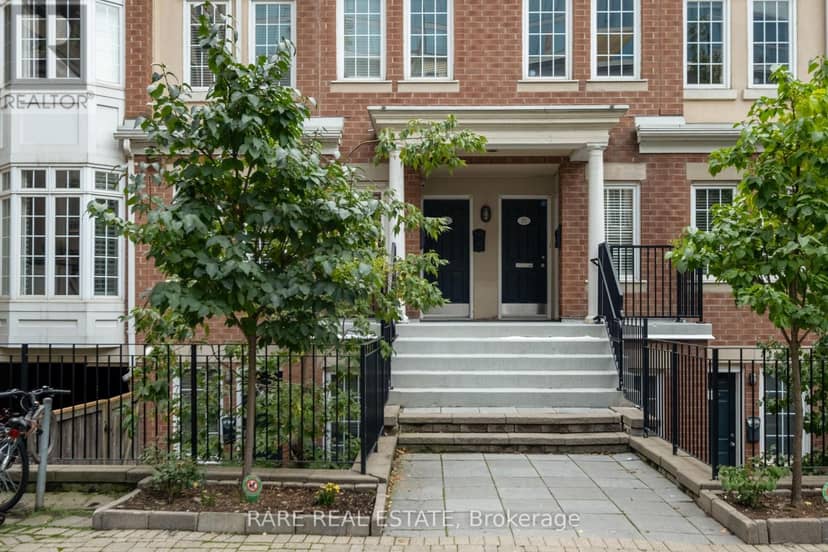 21 - 11 Niagara Street — photo 4 of 29