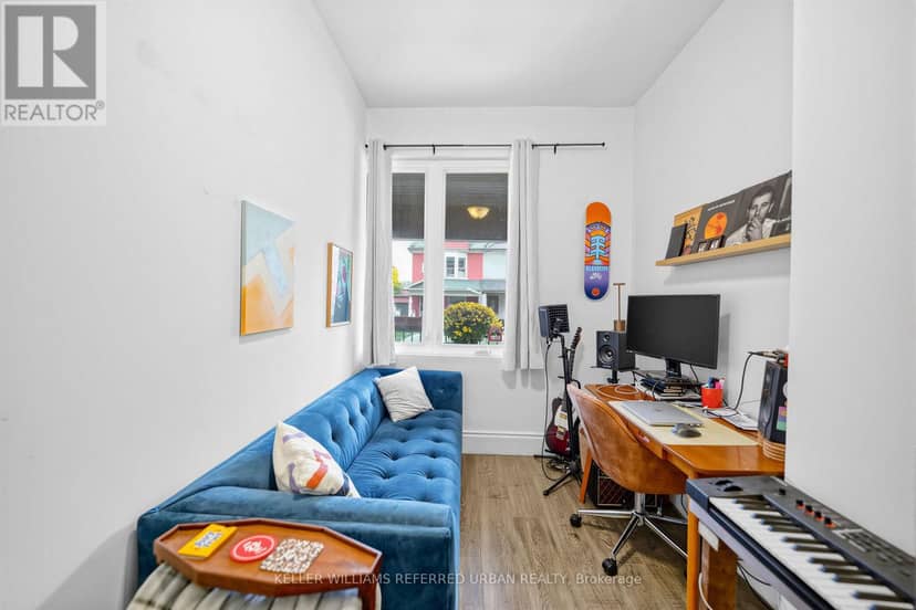 20 Concord Avenue, Toronto, photo 8