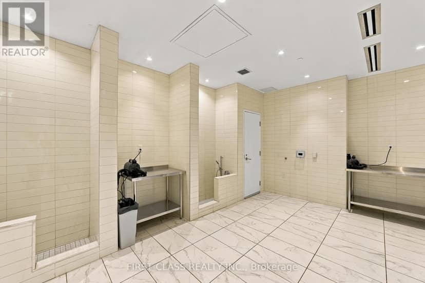 401 - 238 Simcoe Street — photo 20 of 22