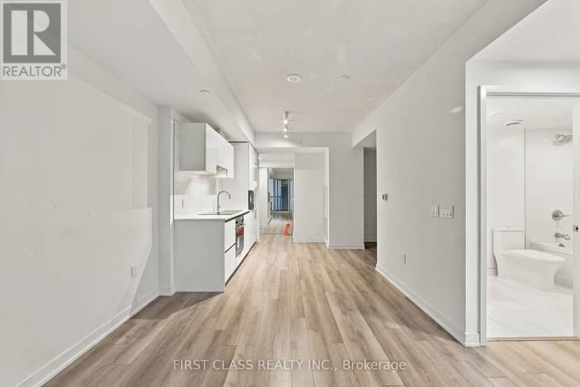 401 - 238 Simcoe Street, Toronto, photo 8