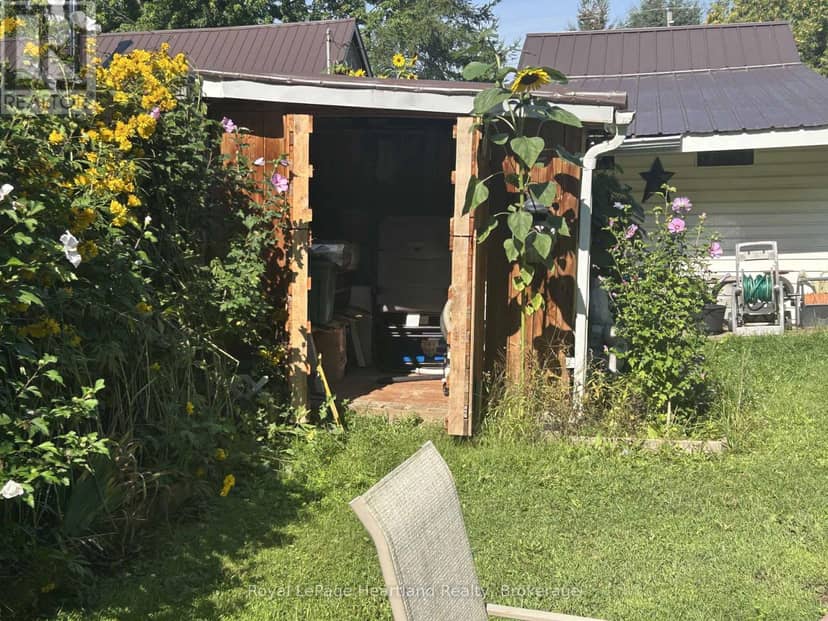 90 Mary Street — photo 27 of 40