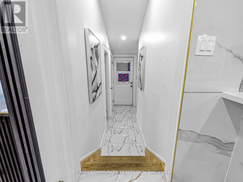 2444 Rundle Abbey — photo 16 of 36