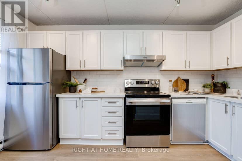 207 - 580 Mary Street E, Whitby, photo 4