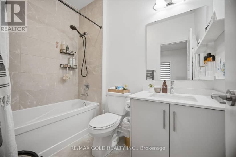 426 Coronation Road — photo 30 of 40