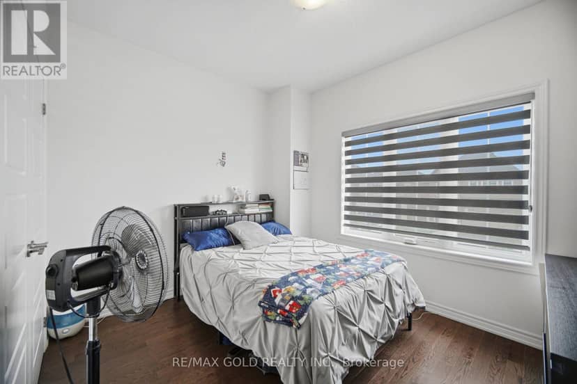 426 Coronation Road — photo 31 of 40
