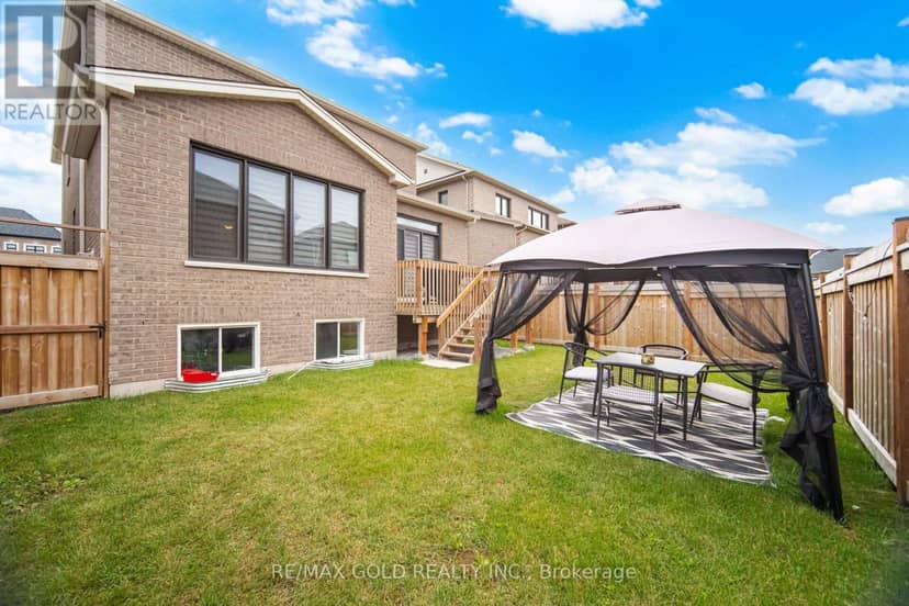 426 Coronation Road — photo 39 of 40