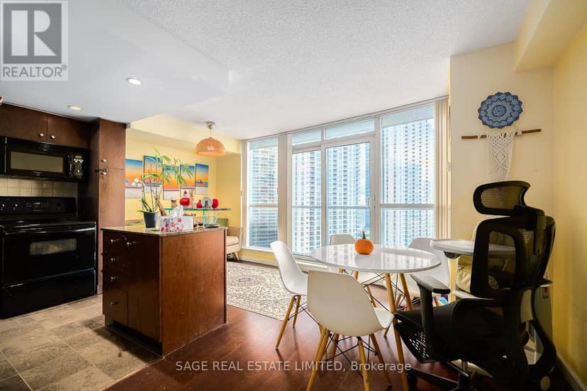 1705 - 208 Queens Quay W, Toronto, photo 7
