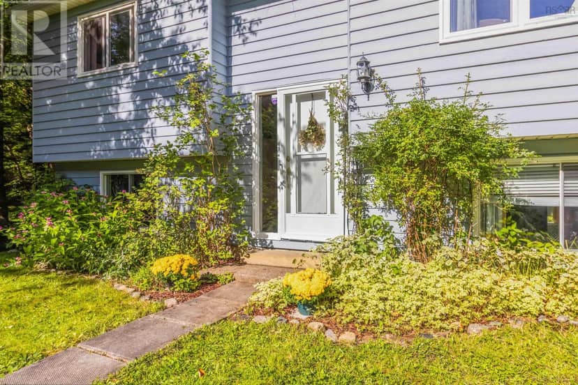 17 Halfway Lake   Hammonds Plains Drive, Maplewood, photo 4