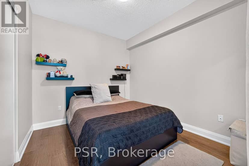403 - 160 Vanderhoof Avenue — photo 9 of 25
