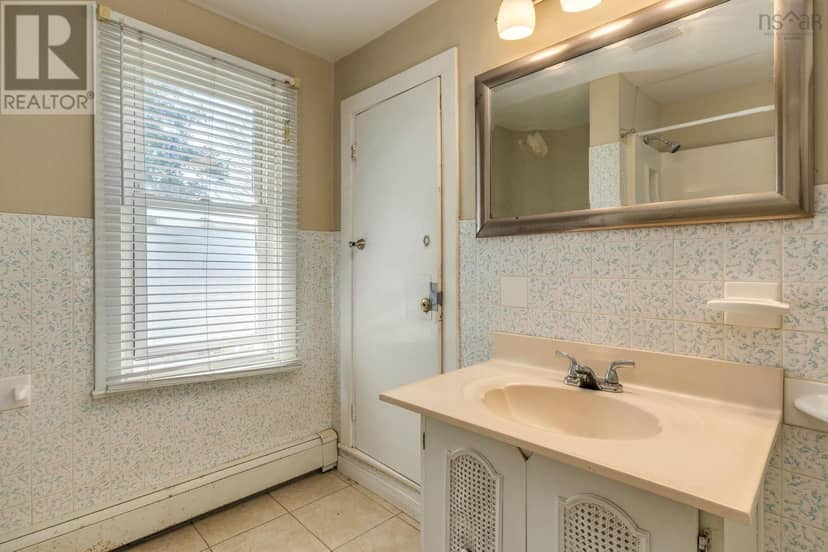 3326 Windsor Street — photo 19 of 30
