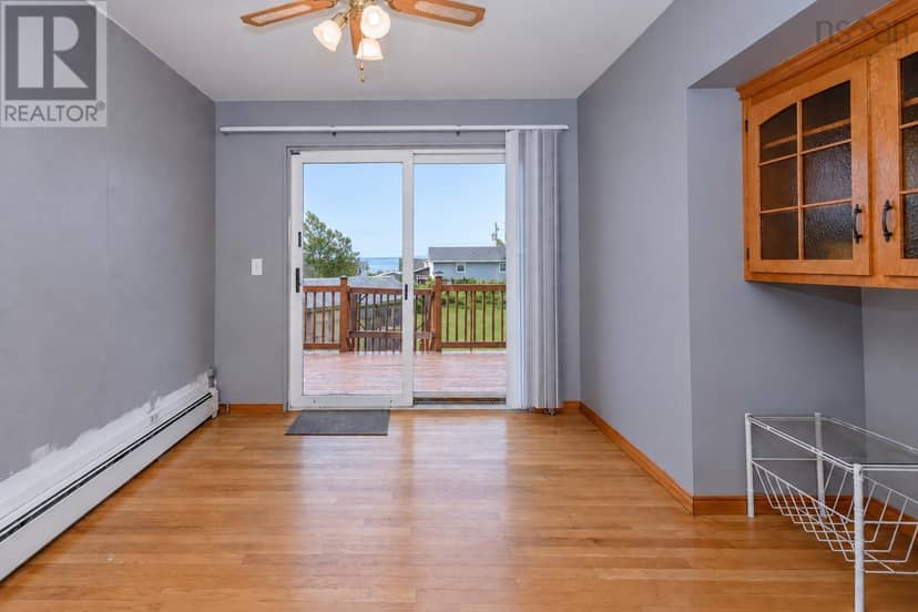 6 Hillier Street — photo 19 of 34