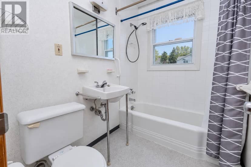 6 Hillier Street — photo 25 of 34