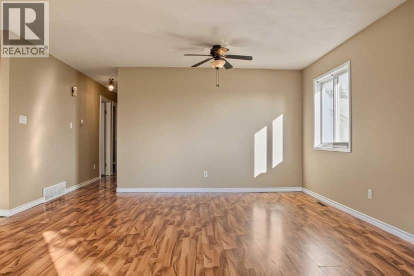 10613 91A Street — photo 14 of 31