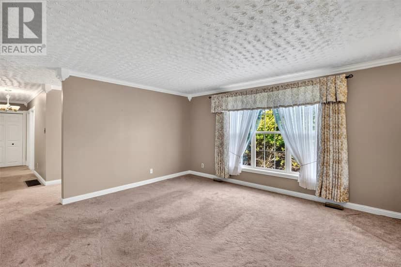 7 Pondside Hill — photo 19 of 32