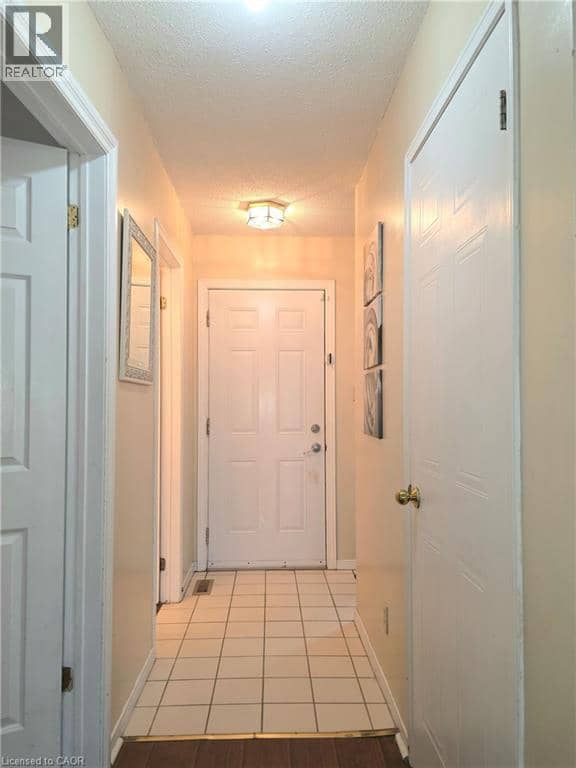 250 KEATS Way Unit# 6 — photo 4 of 25