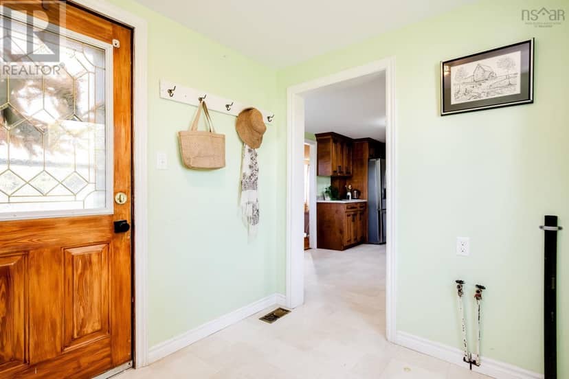1815 Lakewood Road — photo 6 of 40