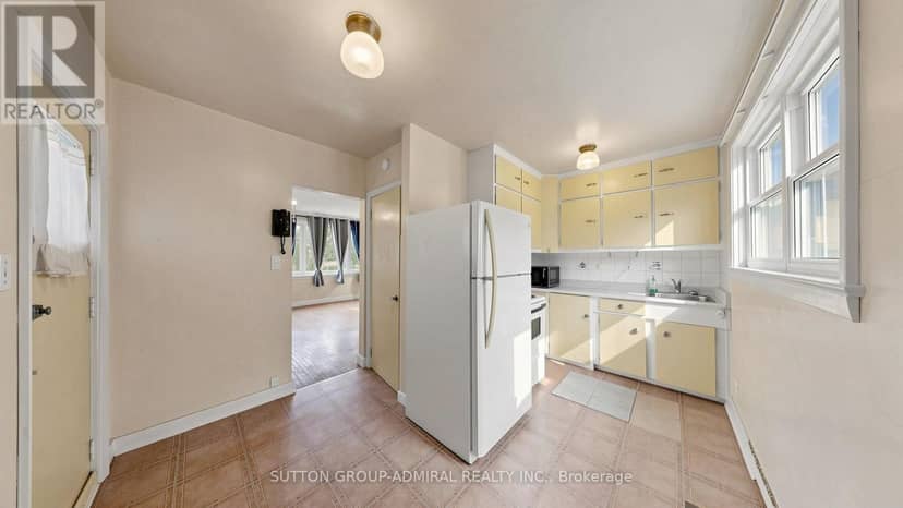 10 Highland Park Boulevard — photo 15 of 40
