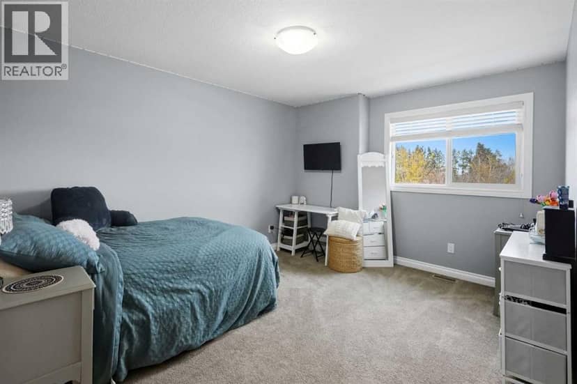 59 Crestview Boulevard — photo 12 of 18