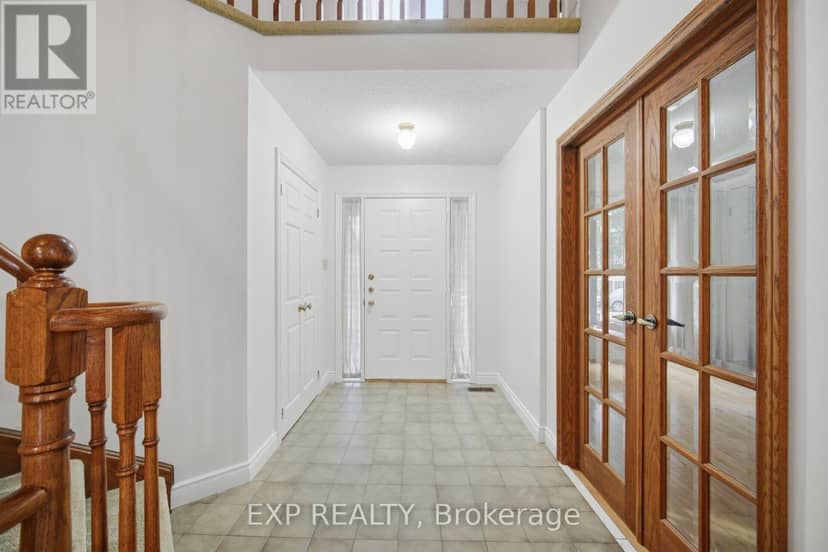 20 Devlin Place, Aurora, photo 3