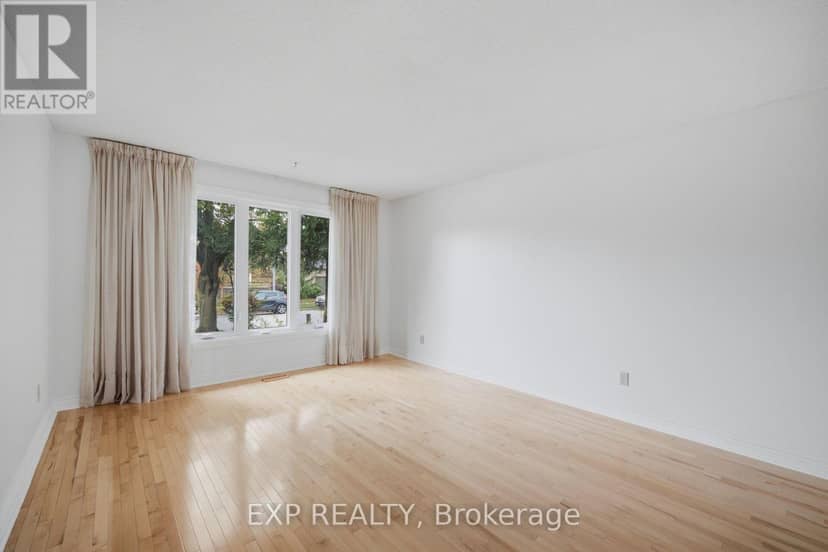 20 Devlin Place, Aurora, photo 5