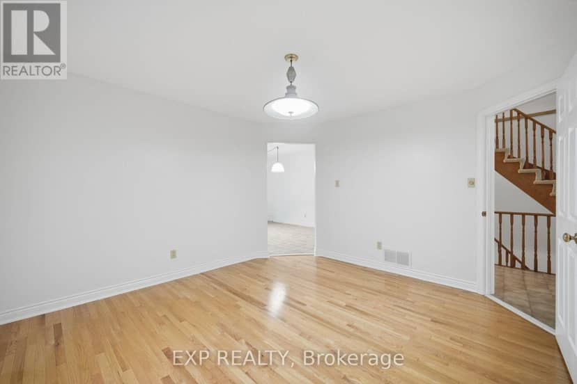 20 Devlin Place, Aurora, photo 7