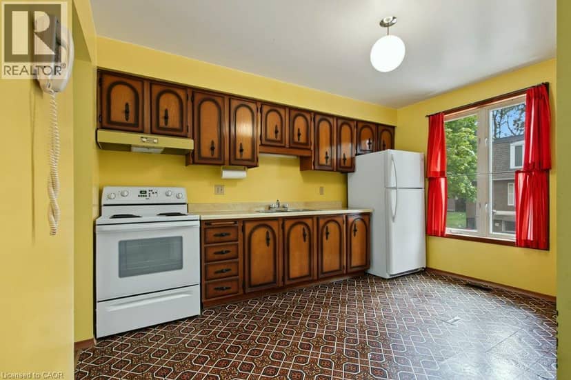 1535 WESTMINSTER Place, Burlington, photo 7