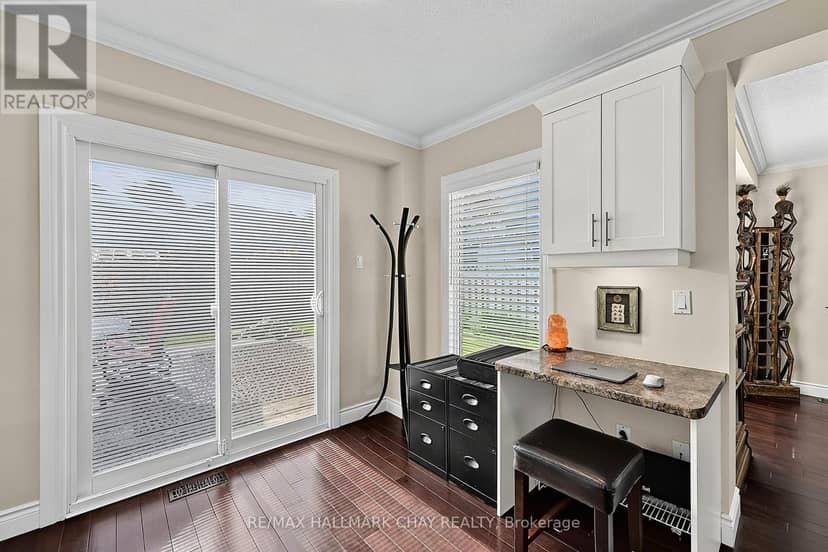 12 Grasett Crescent, Barrie, photo 6